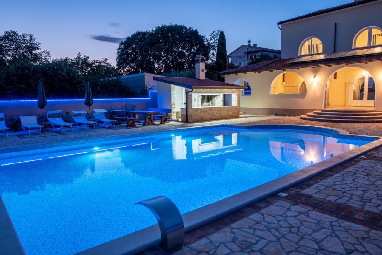 Via Flavia With Common Pool Hotel Labinci Екстериор снимка