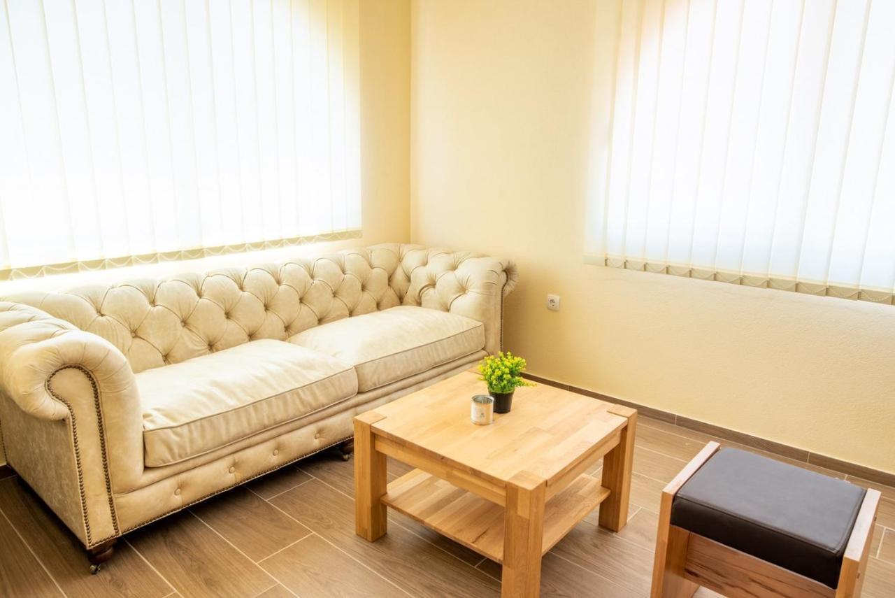 Via Flavia With Common Pool Hotel Labinci Екстериор снимка